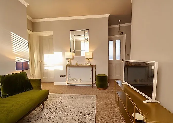 Lovely 2 Bed Apartment In Shoreditch On Quiet Side Street
